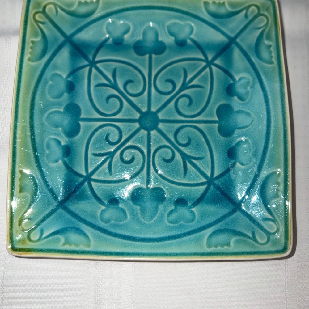 Set of 2 Vintage Roscher Stoneware Dinner Plates.